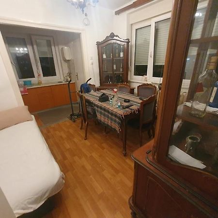 Nikola Hram Appartement Belgrado Buitenkant foto