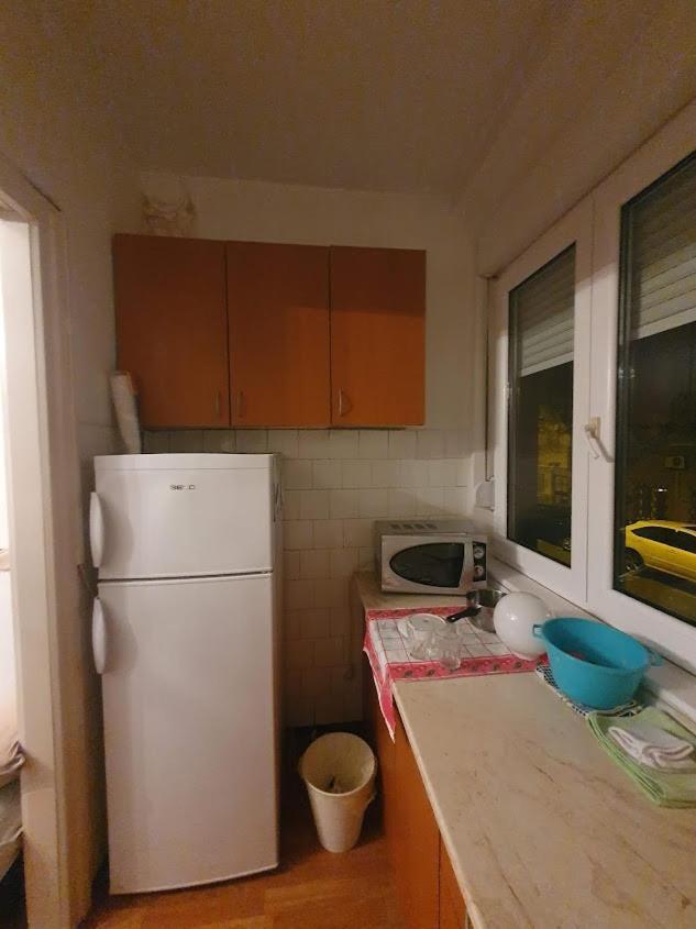 Nikola Hram Appartement Belgrado Buitenkant foto